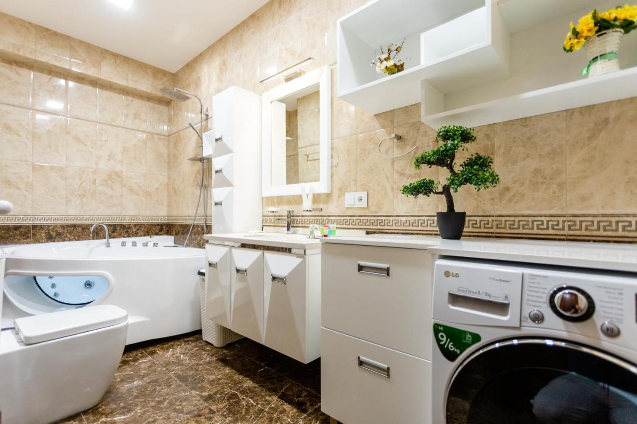 Central Cozy 3Bd-2Bath Apartment Tiflis Exterior foto